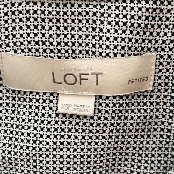 ❤️ 🆕 LOFT Top Size XSP - Picture 4 of 4